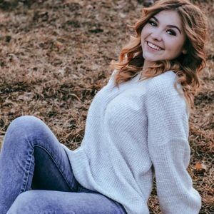 Meet your Posher, Melissa